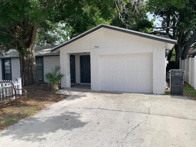 9601 SHALIMAR COURT TAMPA, FL 33615
