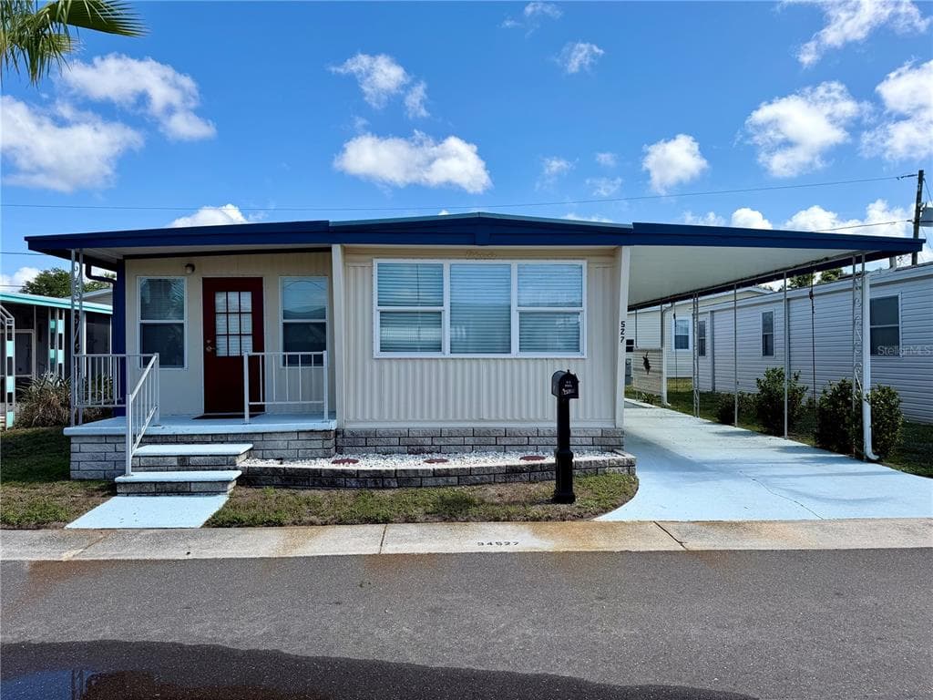 34527 VIOLET DRIVE N PINELLAS PARK, FL 33781