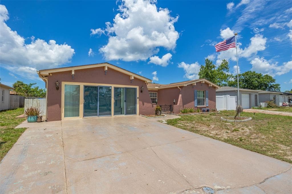 9647 MOREHEAD LANE PORT RICHEY, FL 34668