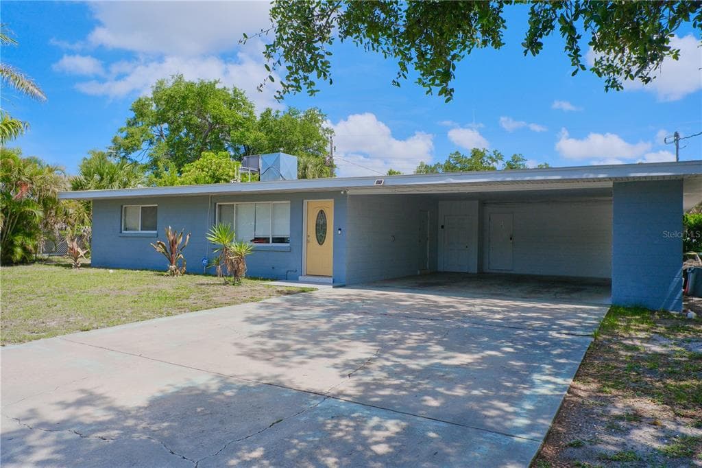 993 GARY STREET UNIT A & B SARASOTA, FL 34234