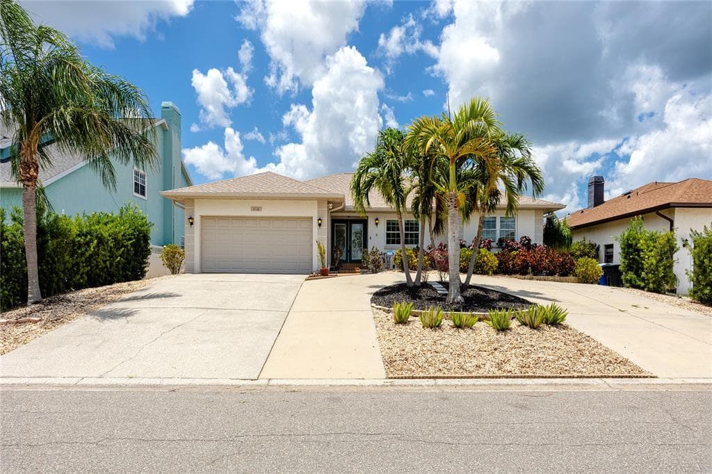 1116 KINGFISH PLACE APOLLO BEACH, FL 33572