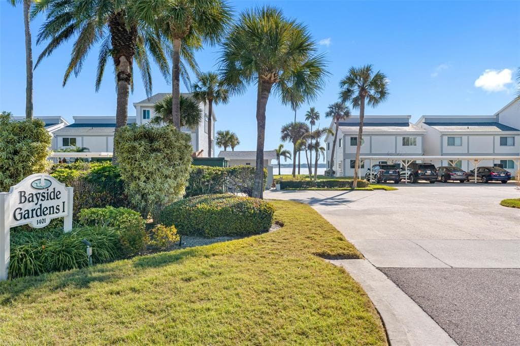 1401 GULF BOULEVARD UNIT 212 CLEARWATER BEACH, FL 33767