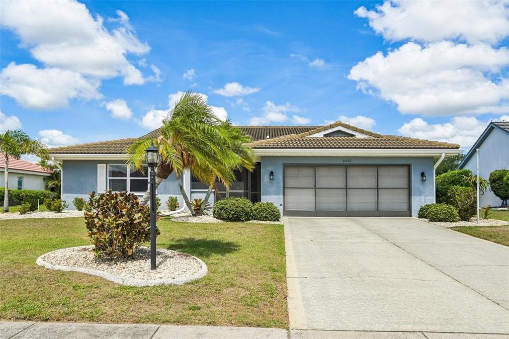 2025 NEW BEDFORD DRIVE SUN CITY CENTER, FL 33573