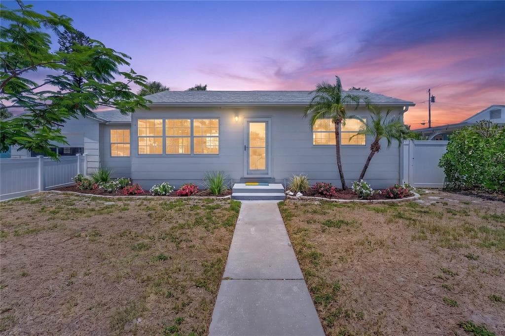 260 42ND AVENUE ST PETE BEACH, FL 33706