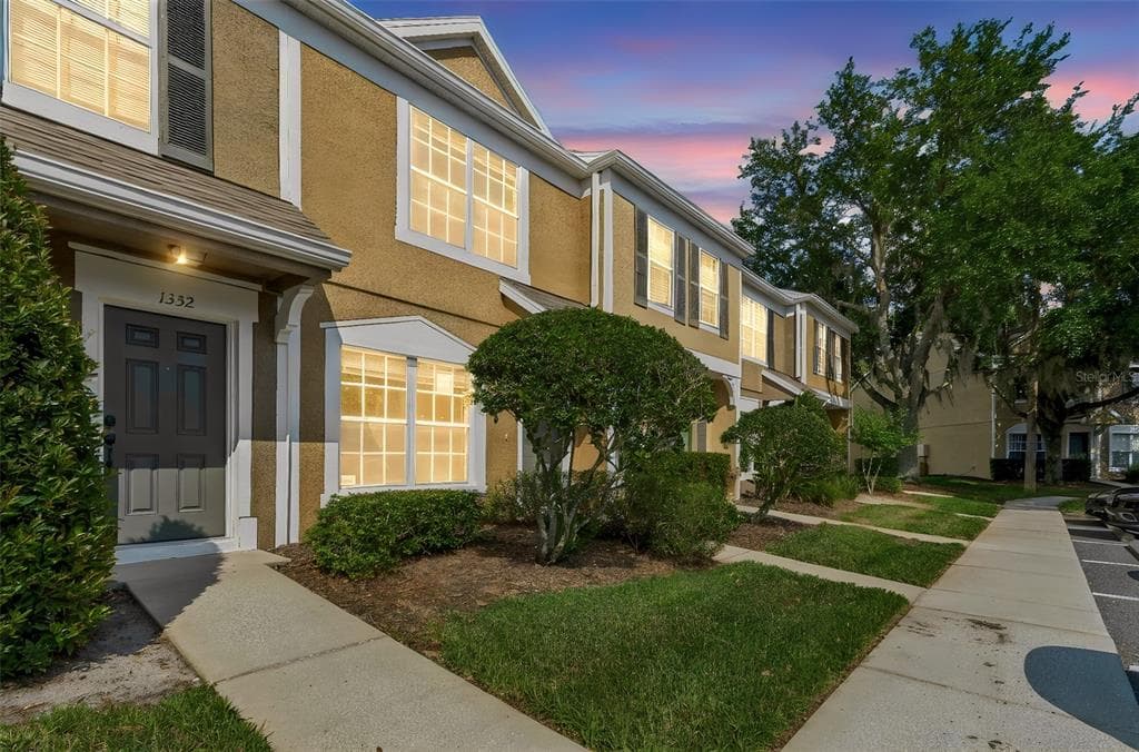 1330 STANDRIDGE DRIVE