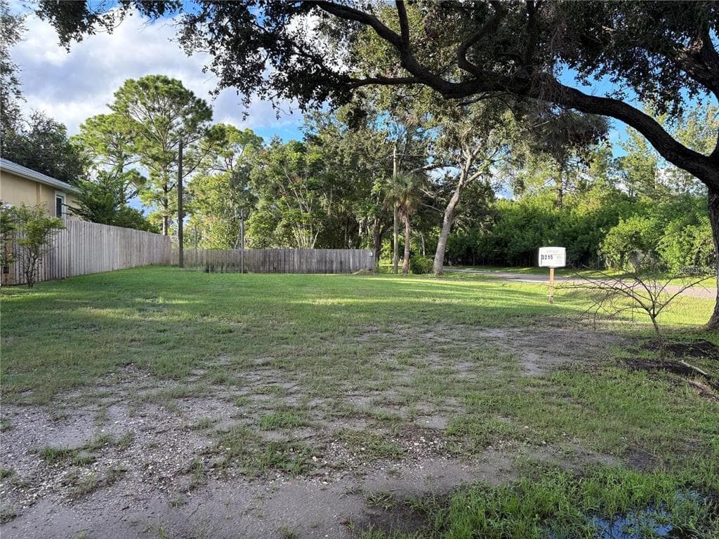 3215 LAUREL AVENUE CLEARWATER, FL 33762