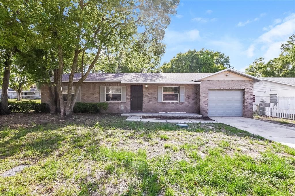 428 AURAL LANE APOPKA, FL 32712