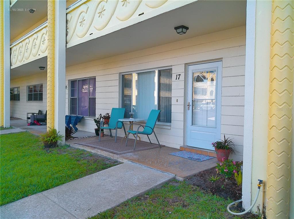 2361 ECUADORIAN WAY UNIT 17 CLEARWATER, FL 33763