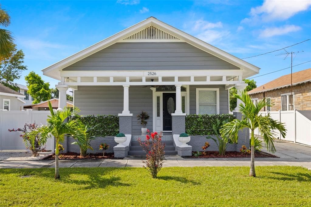 2526 W UNION STREET TAMPA, FL 33607