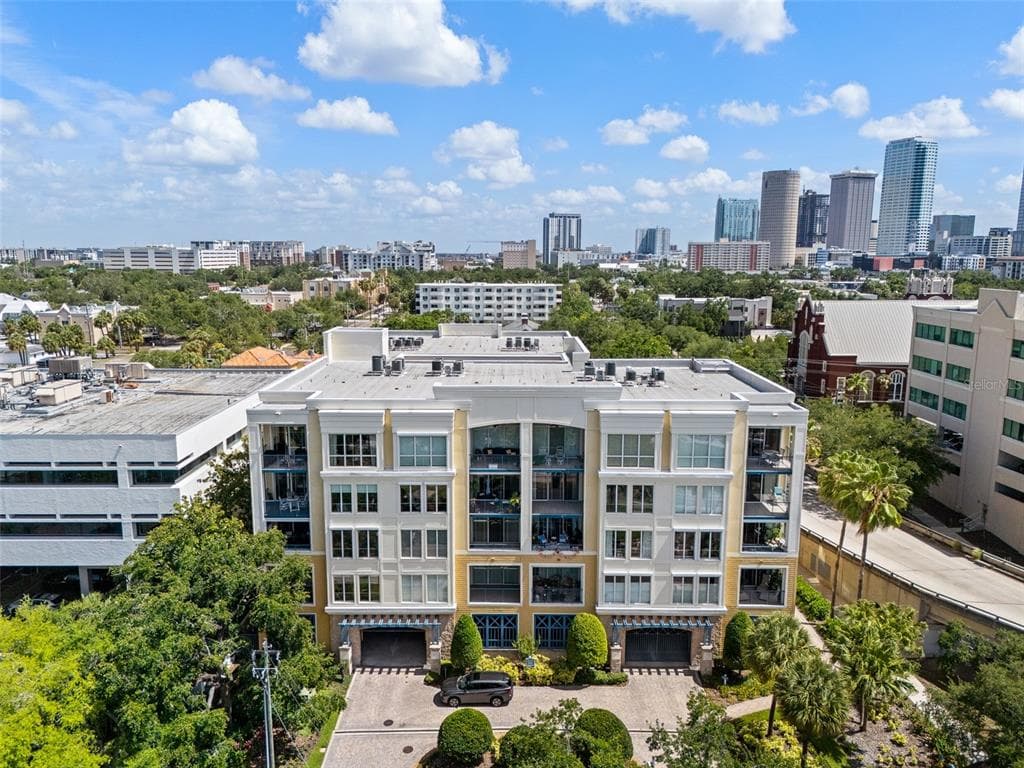 509 W BAY STREET UNIT 305