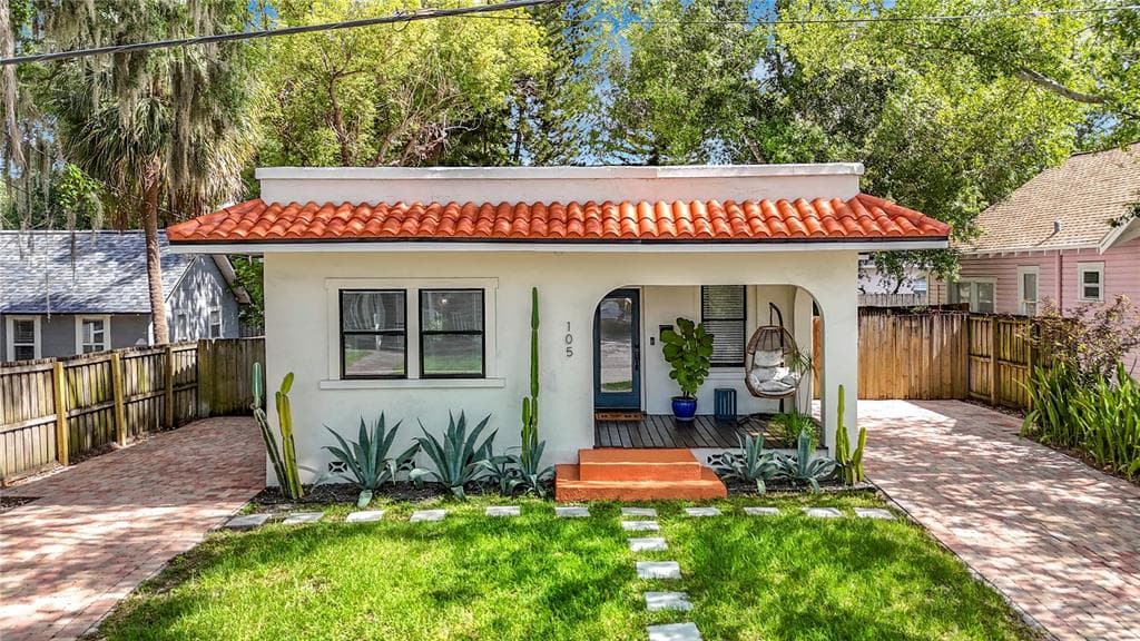 105 W ELM STREET TAMPA, FL 33604