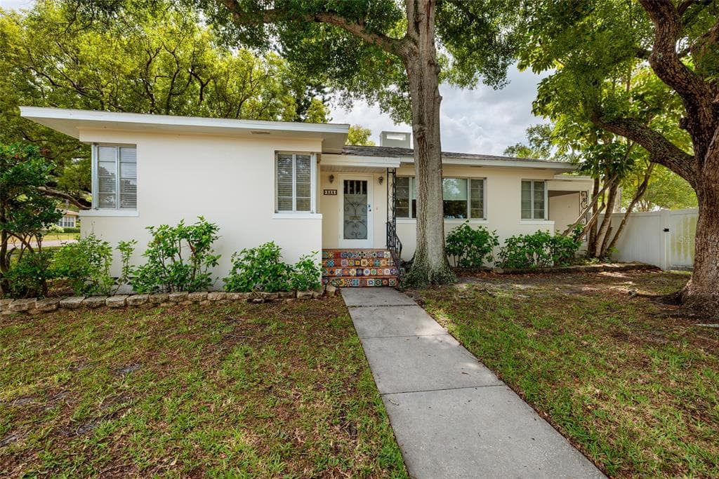 325 ORANGEVIEW AVENUE CLEARWATER, FL 33755