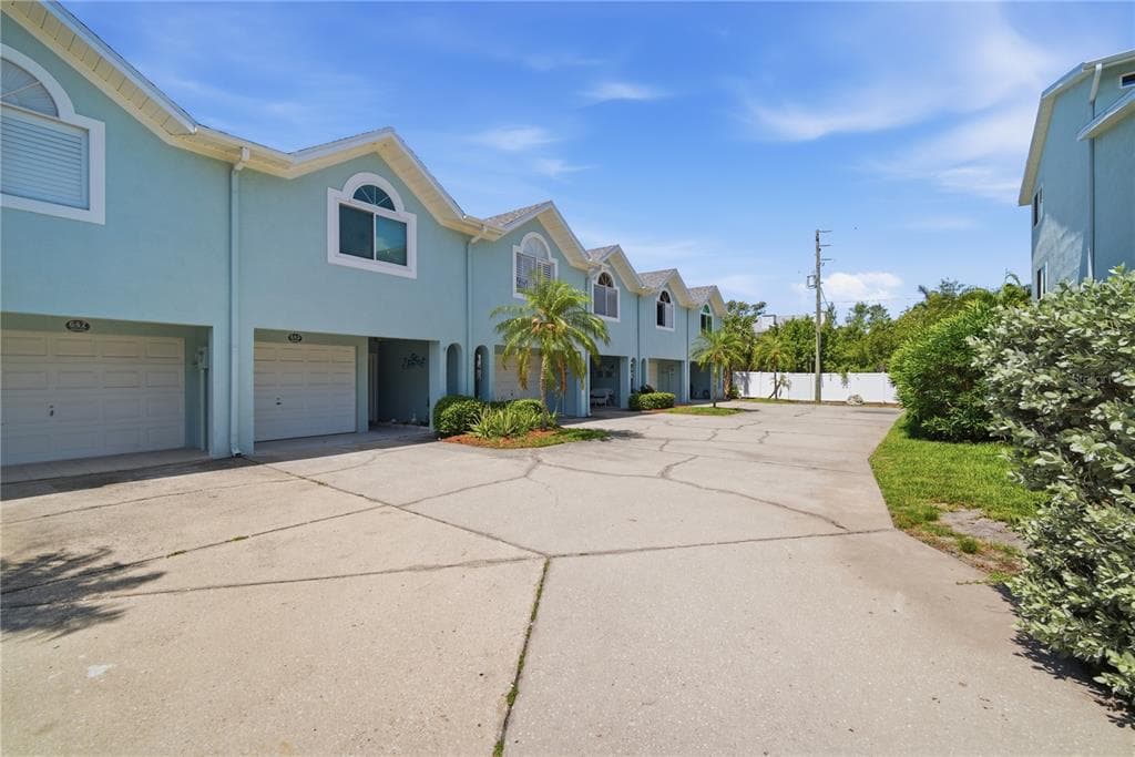 643 GARLAND CIRCLE