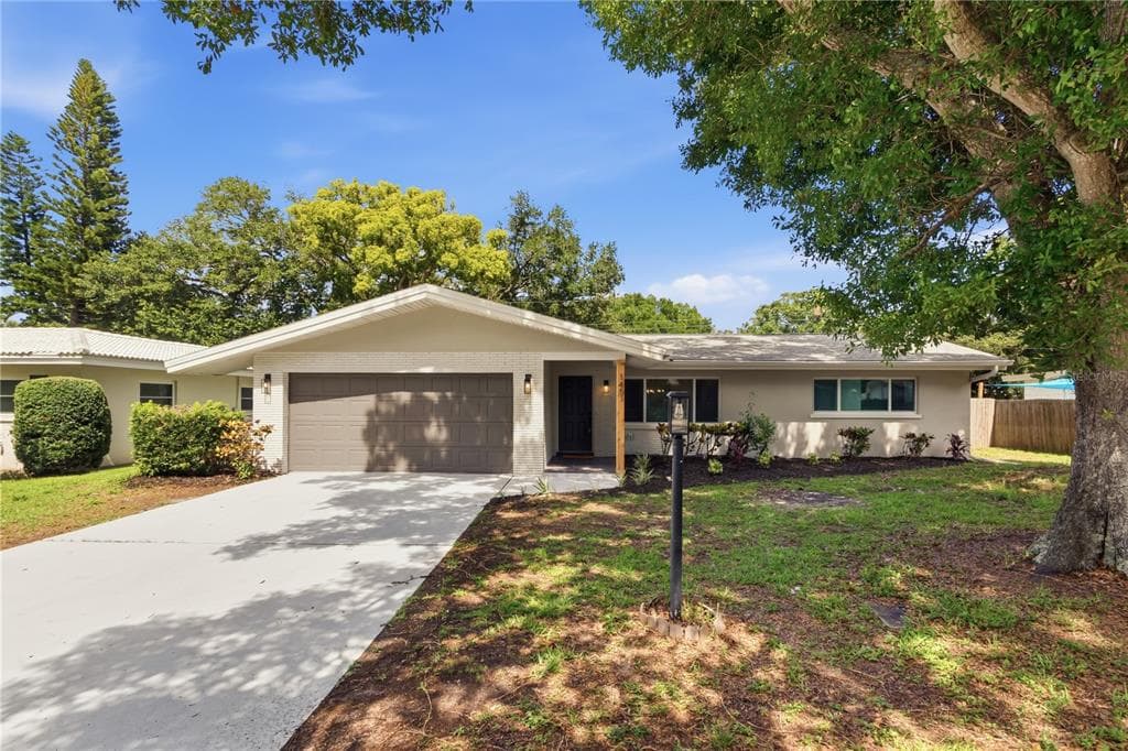 1451 S DUNCAN AVENUE CLEARWATER, FL 33756