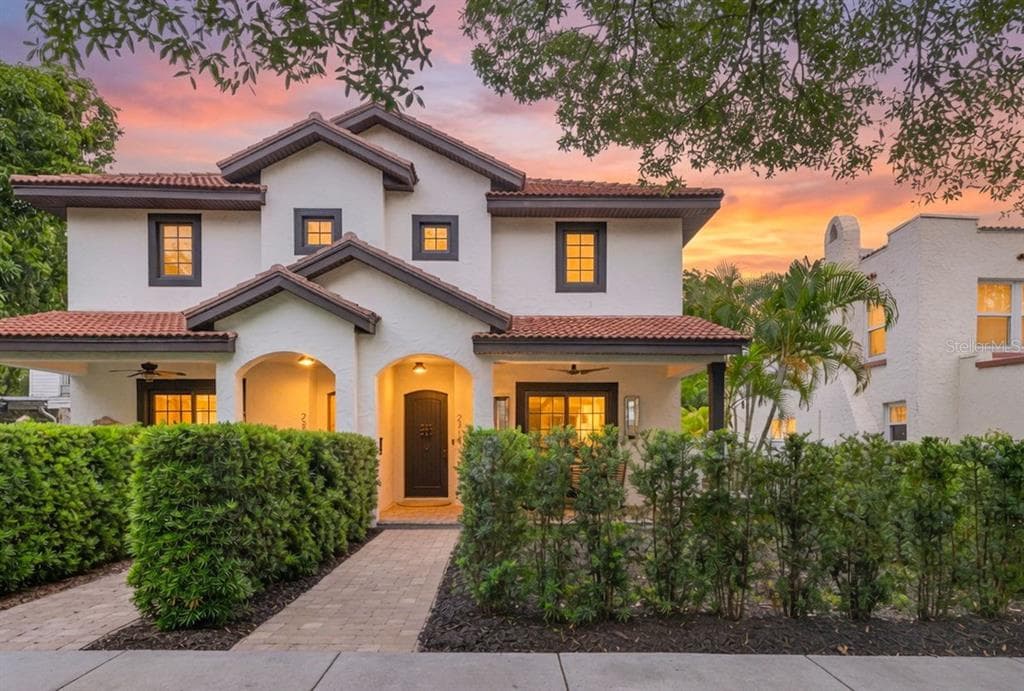2319 7TH STREET N ST PETERSBURG, FL 33704