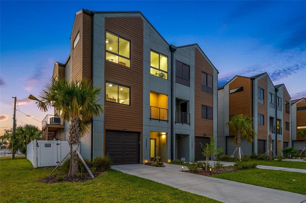 2200 BAY BOULEVARD UNIT A INDIAN ROCKS BEACH, FL 33785