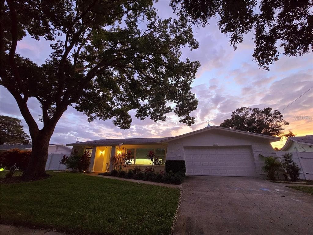1028 CHINABERRY ROAD CLEARWATER, FL 33764