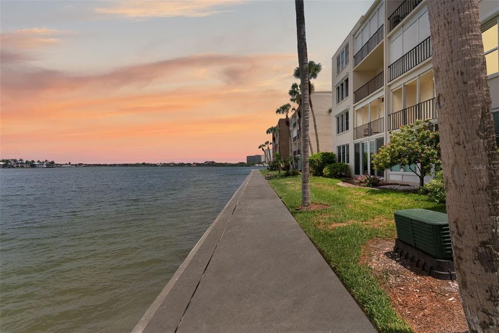 7920 SUN ISLAND DRIVE S UNIT 202