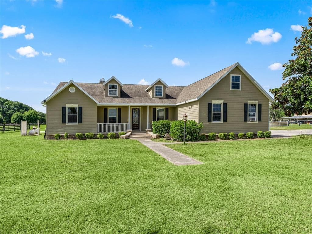 2223 CR 543 SUMTERVILLE, FL 33585