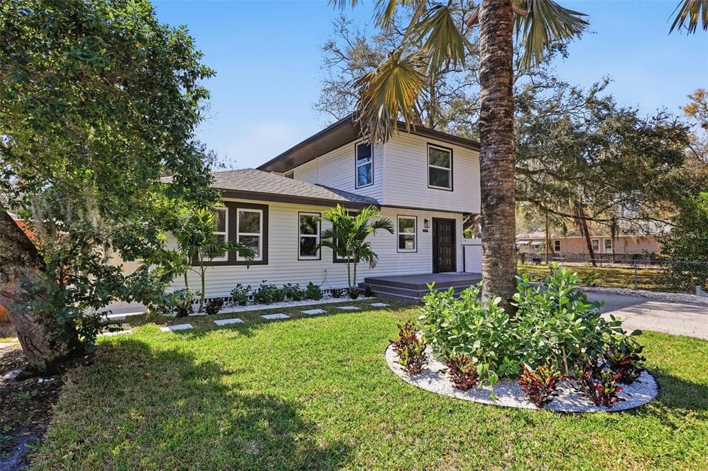 727 16TH AVE NW LARGO, FL 33770