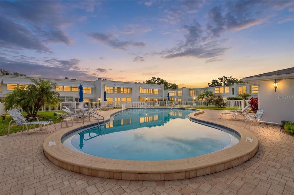 1655 S HIGHLAND AVENUE UNIT E219 CLEARWATER, FL 33756