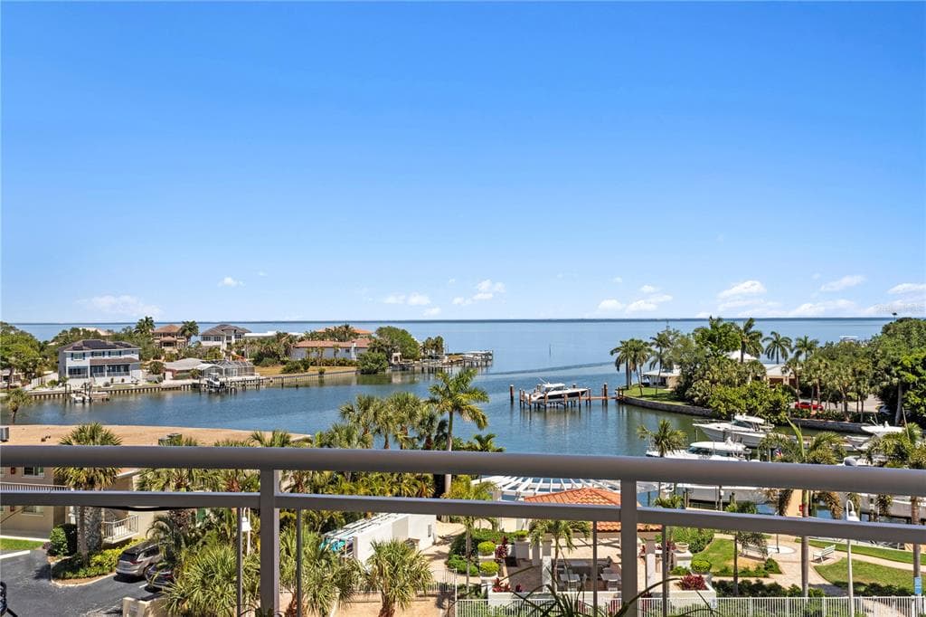 1325 SNELL ISLE BOULEVARD NE UNIT 507