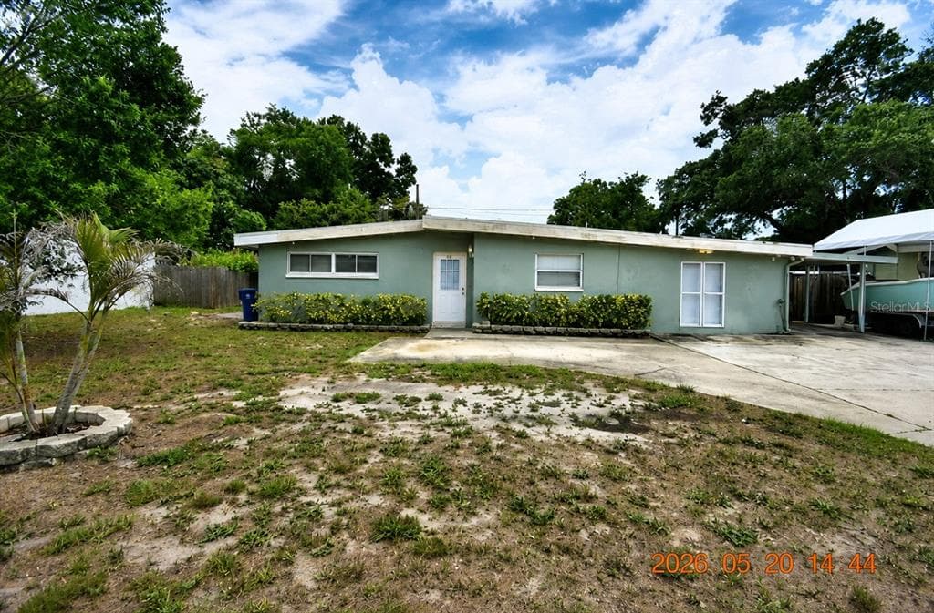 8720 FLAME VINE AVENUE SEMINOLE, FL 33777