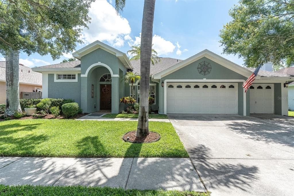 9209 WOODBAY DRIVE TAMPA, FL 33626