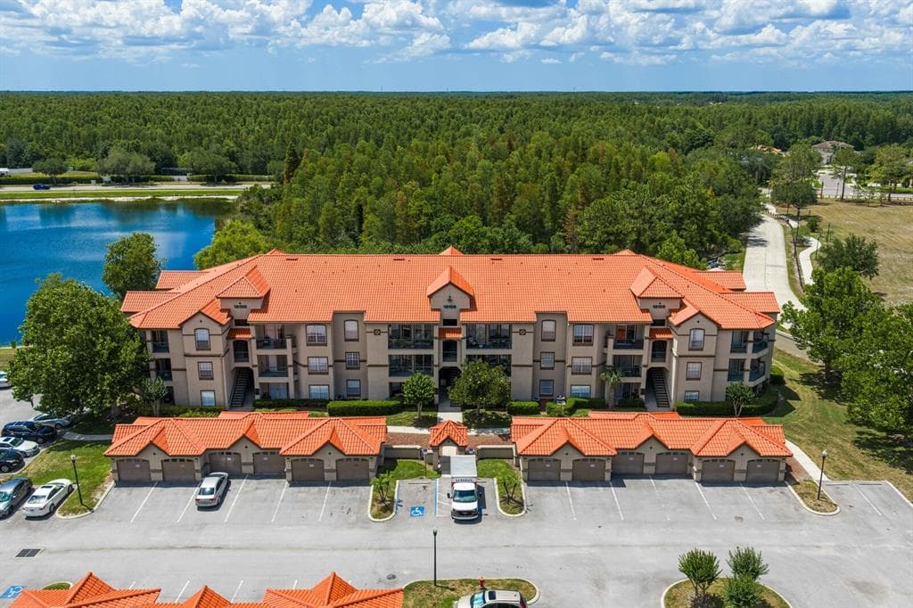 18108 PEREGRINES PERCH PLACE UNIT 7110 LUTZ, FL 33558