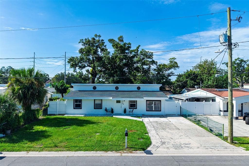3906 SPENCE AVENUE TAMPA, FL 33614