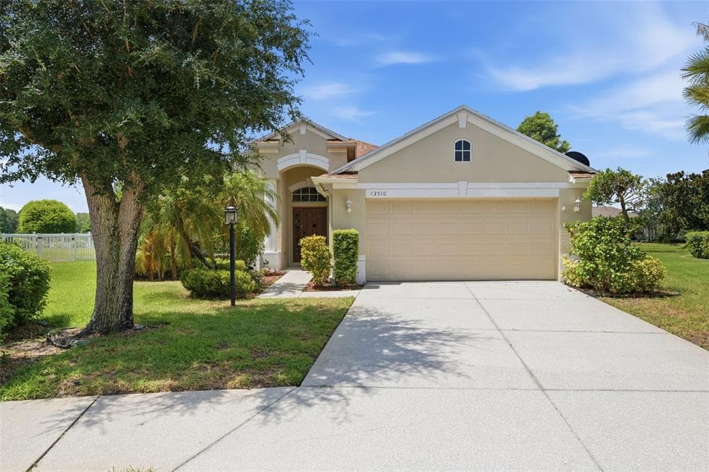 13510 GLOSSY IBIS PLACE BRADENTON, FL 34202