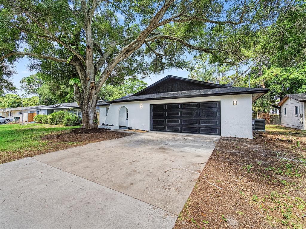 13748 AUDREY LANE