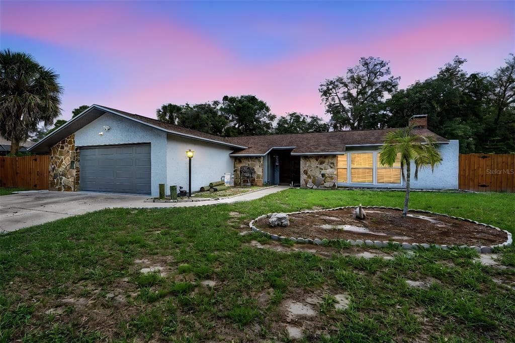 3110 SHADOW OAKS DRIVE HOLIDAY, FL 34690