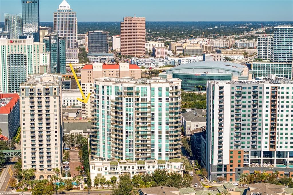 450 KNIGHTS RUN AVENUE UNIT 1208 TAMPA, FL 33602
