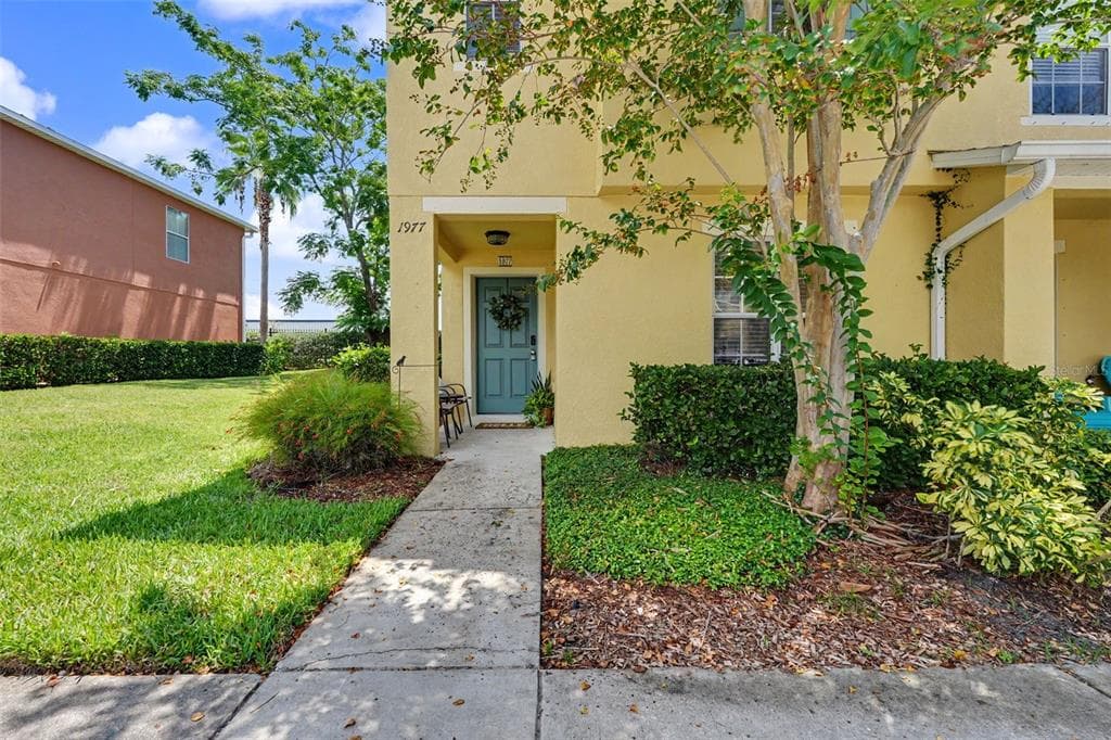 1977 SEARAY SHORE DRIVE CLEARWATER, FL 33763
