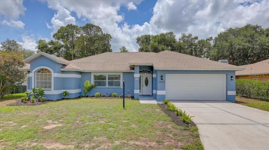2405 APPALOOSA CIRCLE SARASOTA, FL 34240