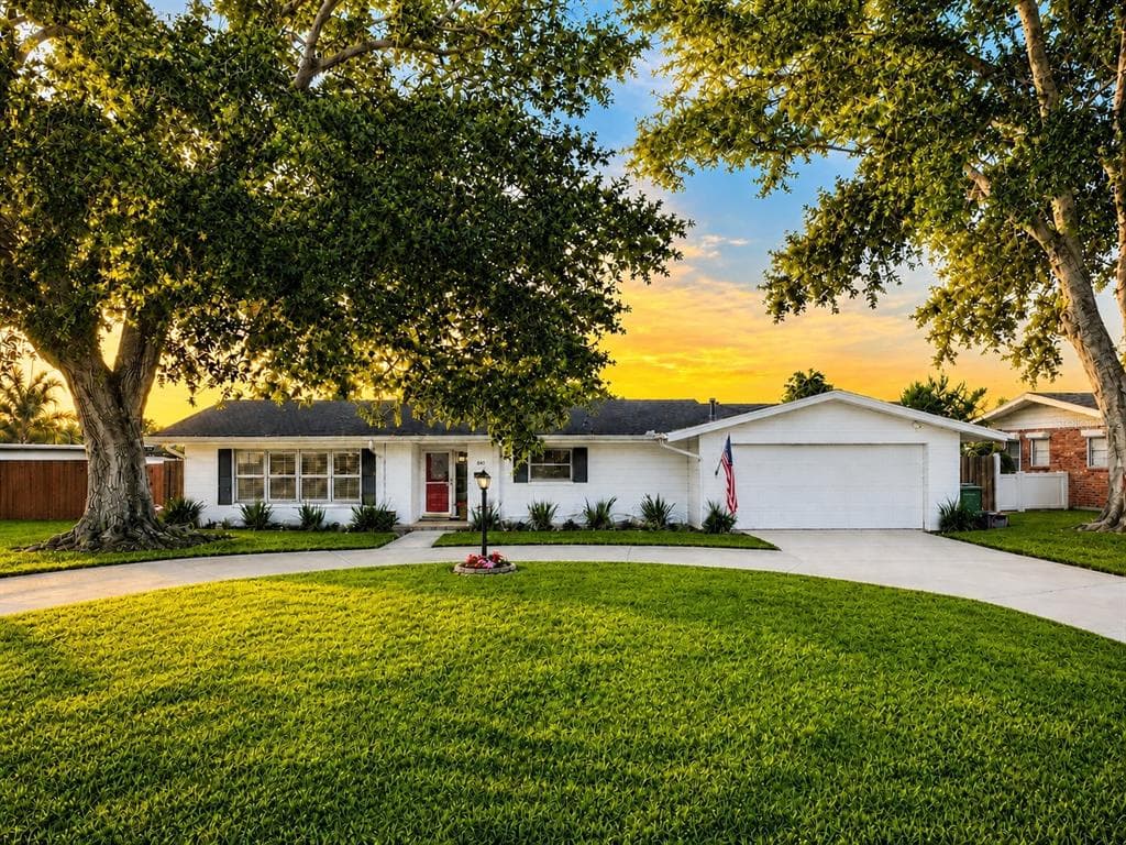 840 PIEDMONT DRIVE SE WINTER HAVEN, FL 33880