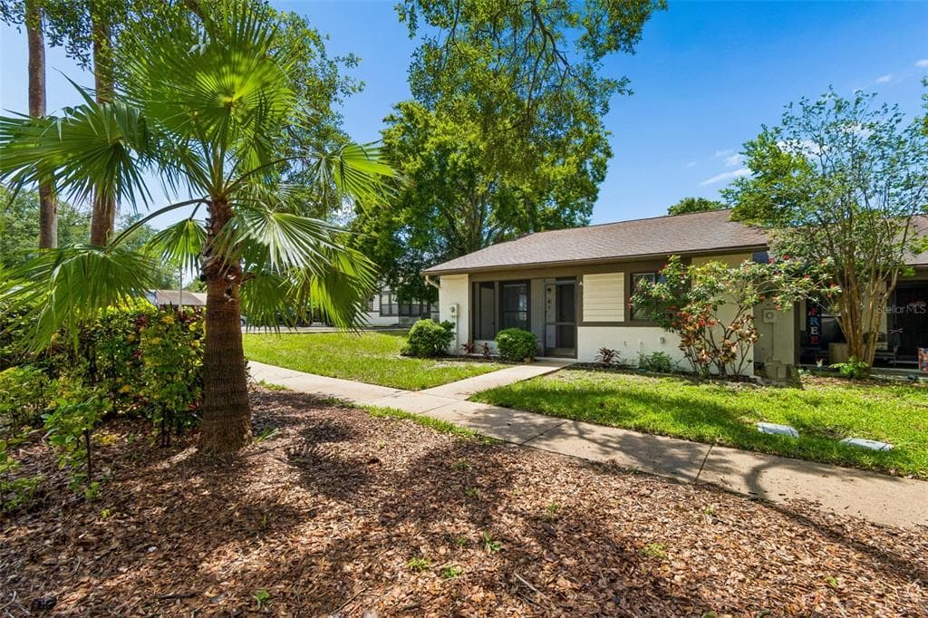 2945 GROVEWOOD BOULEVARD UNIT A PALM HARBOR, FL 34683