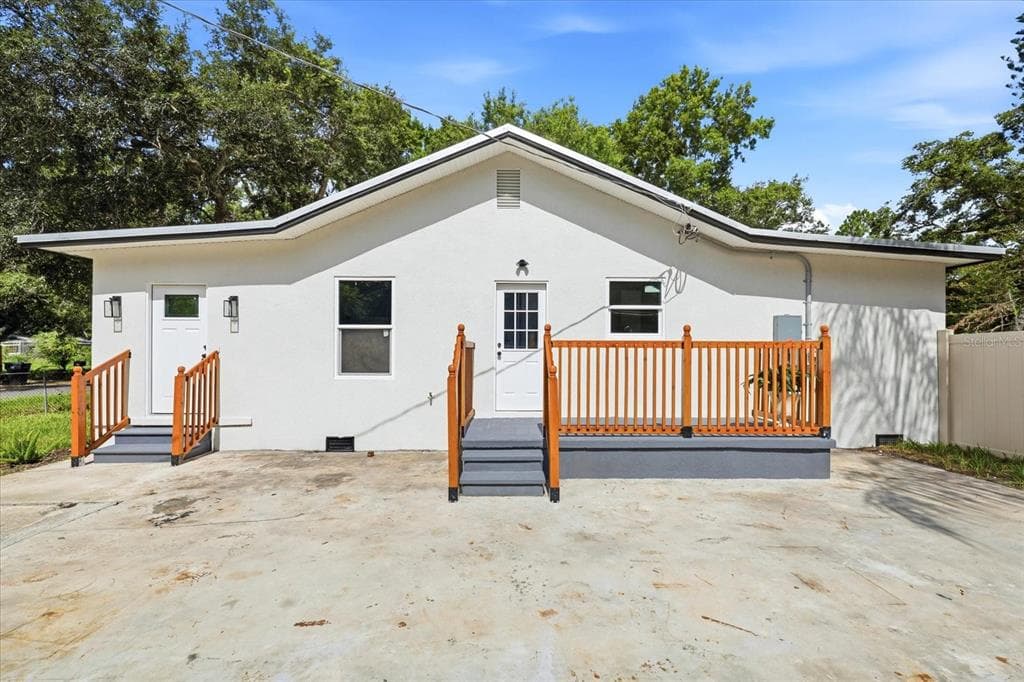 7206 RHODE ISLAND DRIVE TAMPA, FL 33619
