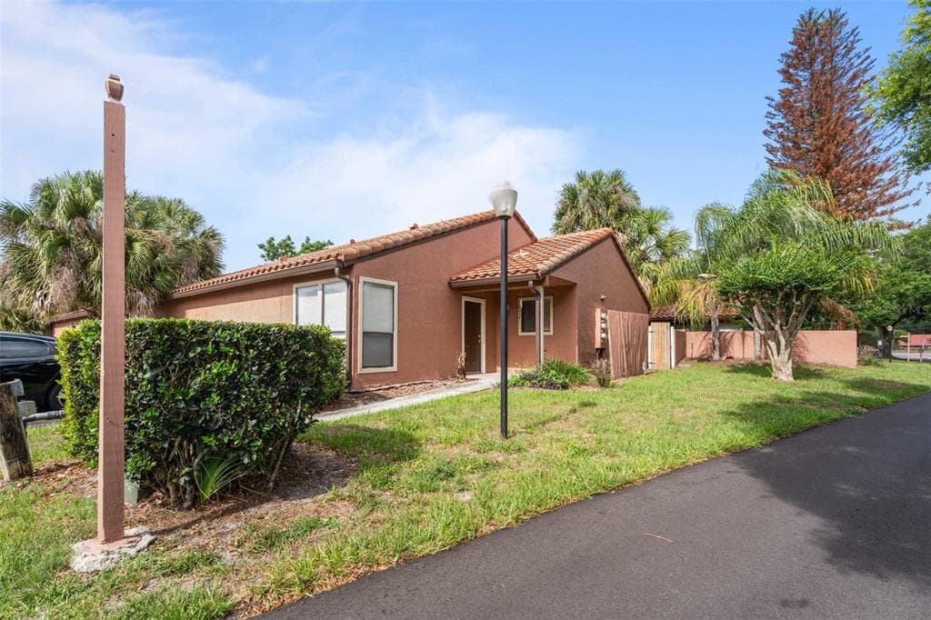 652 SAINT JHONS UNIT 652 WINTER PARK, FL 32792