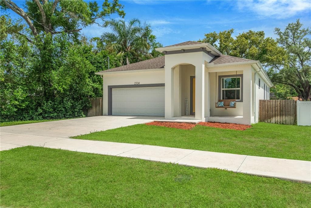 2524 LAKE ELLEN LANE TAMPA, FL 33618