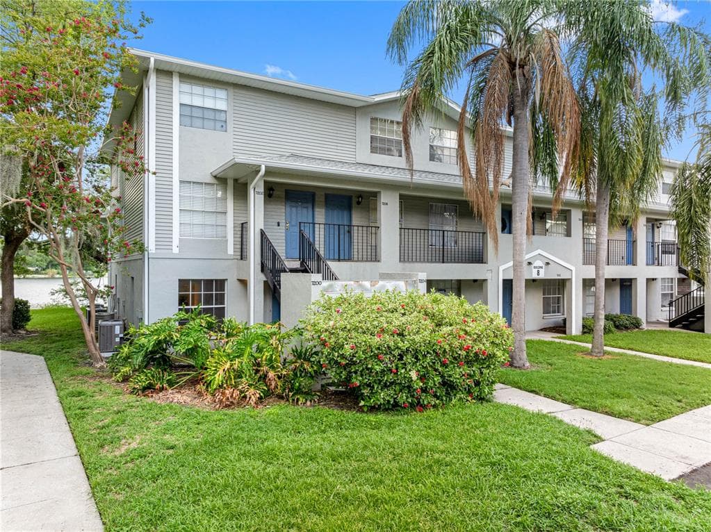 7200 E BANK DRIVE UNIT 0 TAMPA, FL 33617