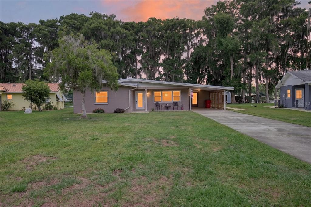 7588 S CRESCENT LOOP