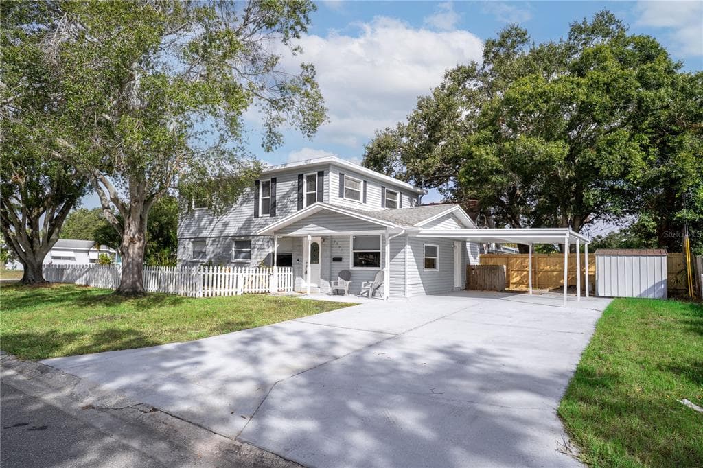 7991 24TH AVE N AVENUE N ST PETERSBURG, FL 33710