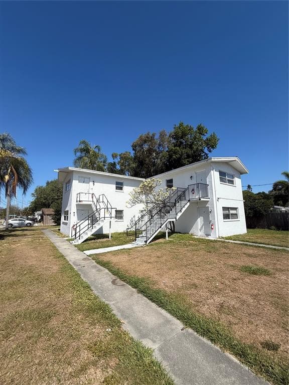 698 UNION STREET DUNEDIN, FL 34698