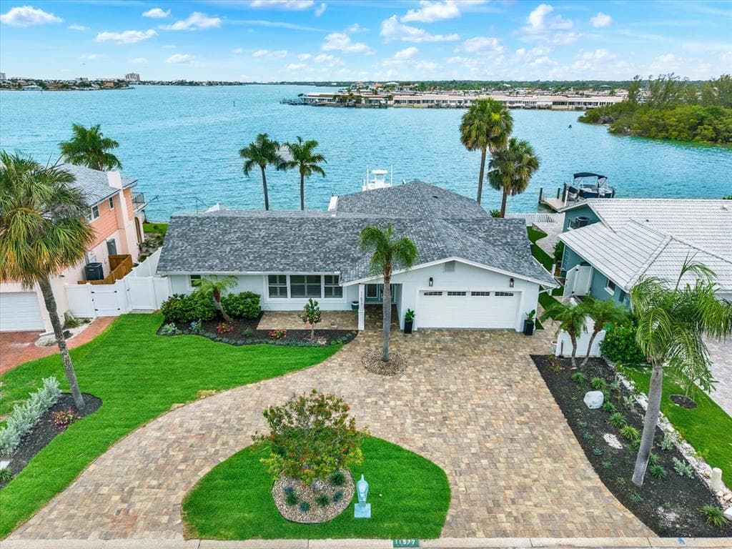 11577 48TH AVENUE N ST PETERSBURG, FL 33708