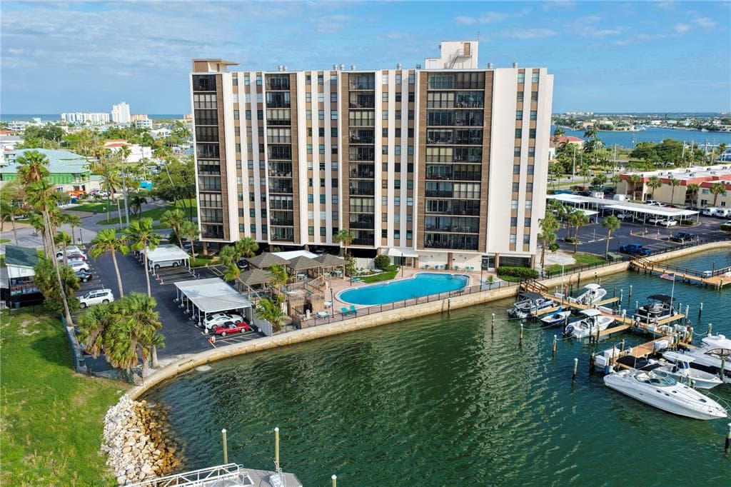 10355 PARADISE BOULEVARD UNIT 907