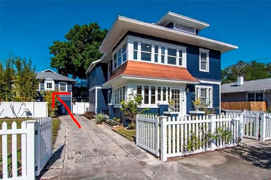 610 8TH STREET N ST PETERSBURG, FL 33702