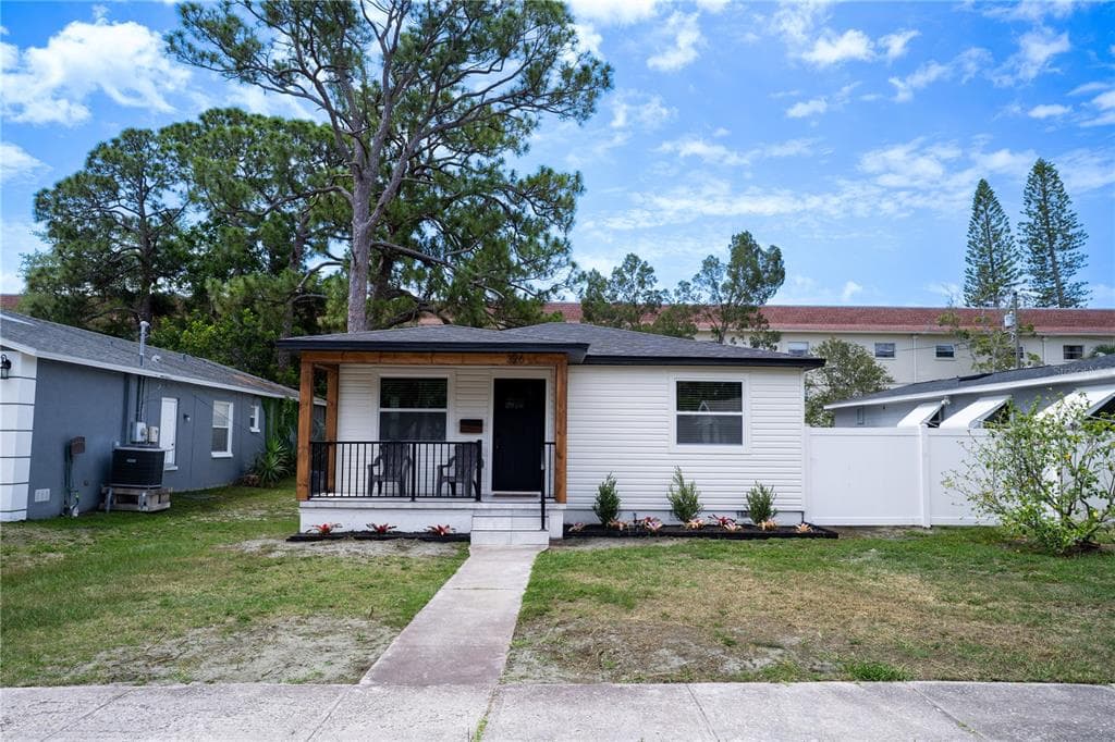 326 41ST AVENUE N ST PETERSBURG, FL 33703