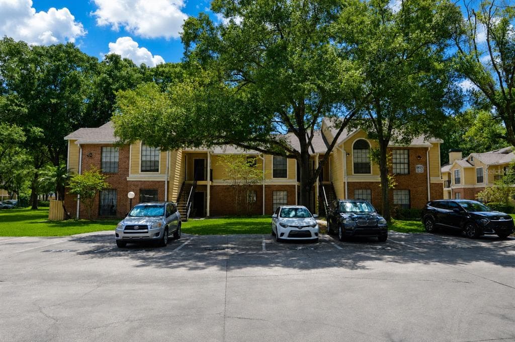 8625 MALLARD RESERVE DRIVE UNIT 101 TAMPA, FL 33614